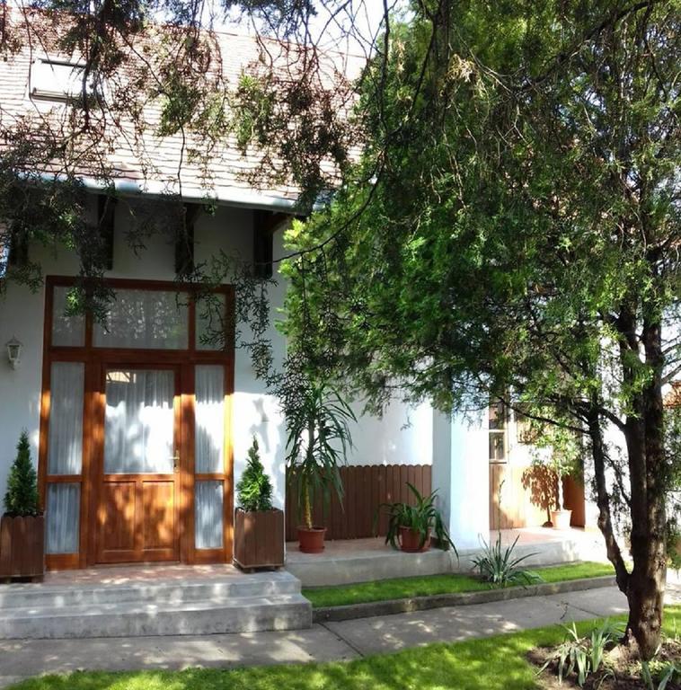 Erzsébet Vendégház és Apartman Hajdúszoboszló Extérieur photo